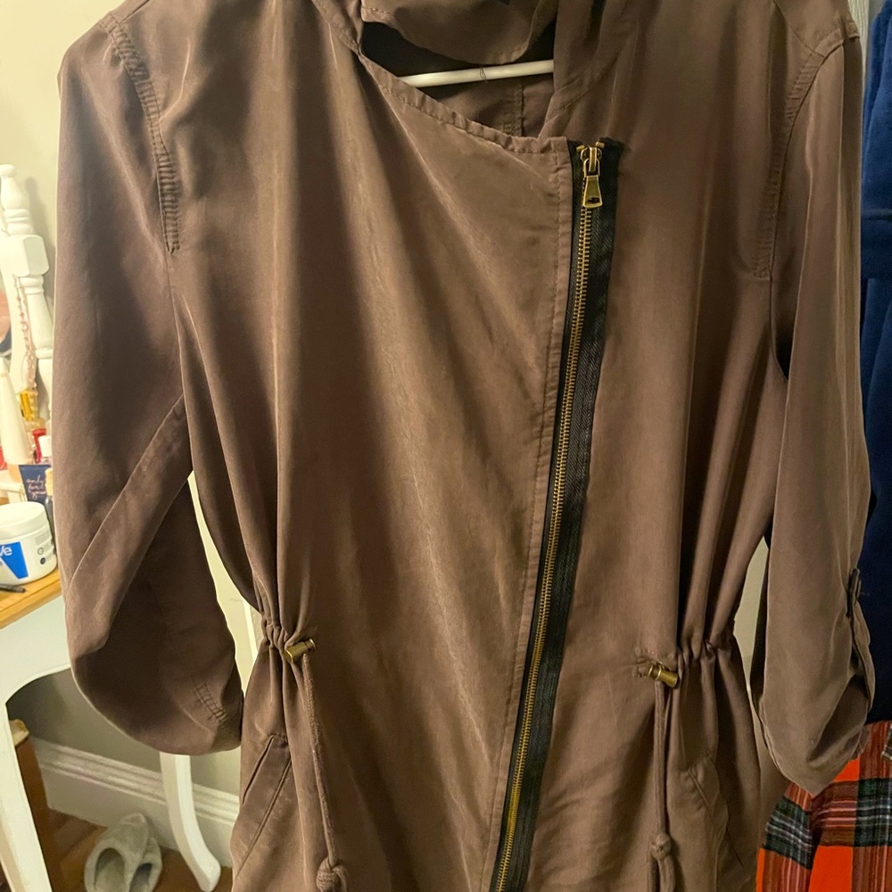 Brownish grey/ zip water resistant jacket w hood